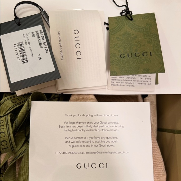 Gucci Black Cap with Red and Green Stripe